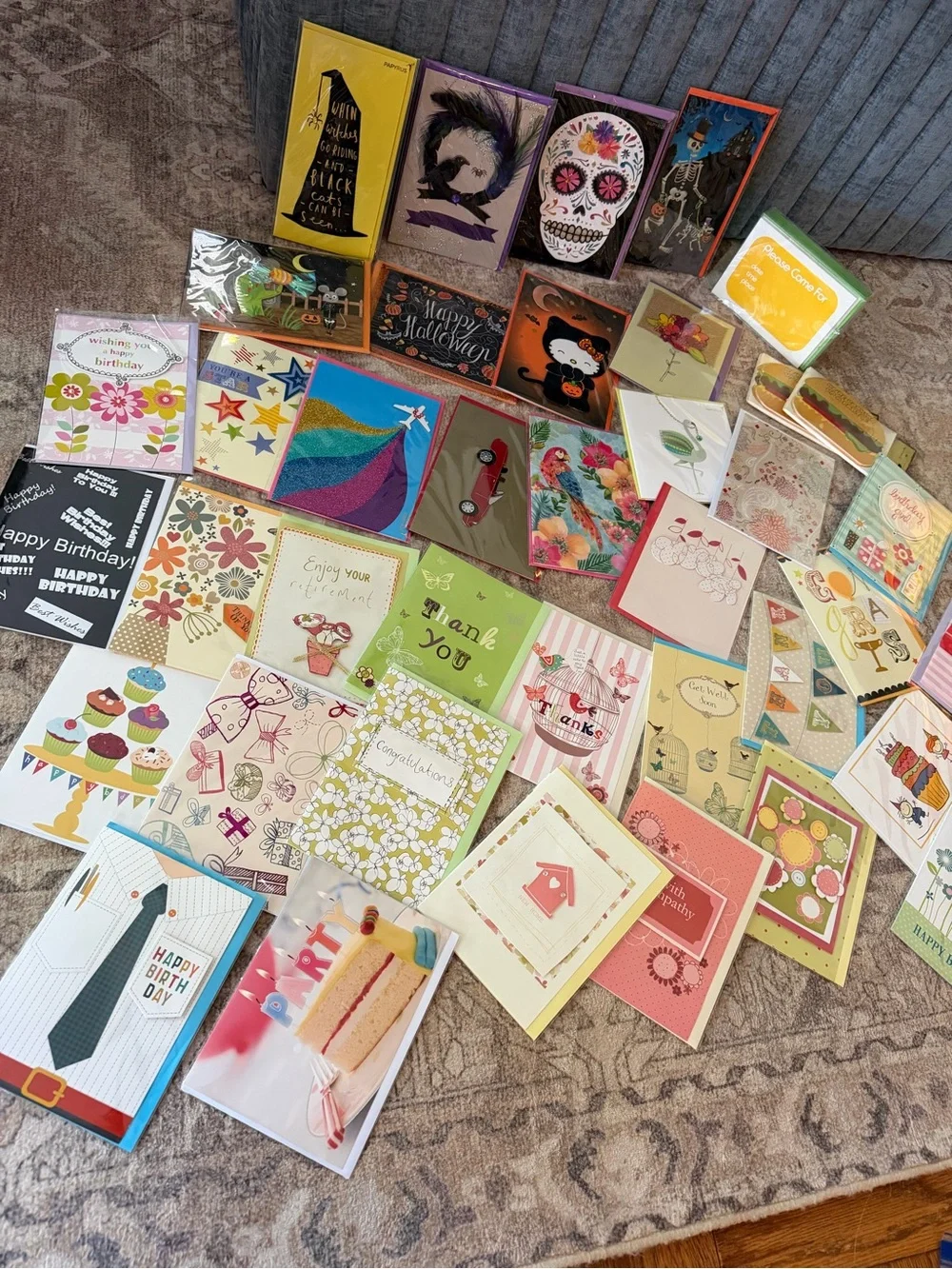 NEW IN PACKAGING- 40 Greeting Card Bundle- Assorted- LOT A